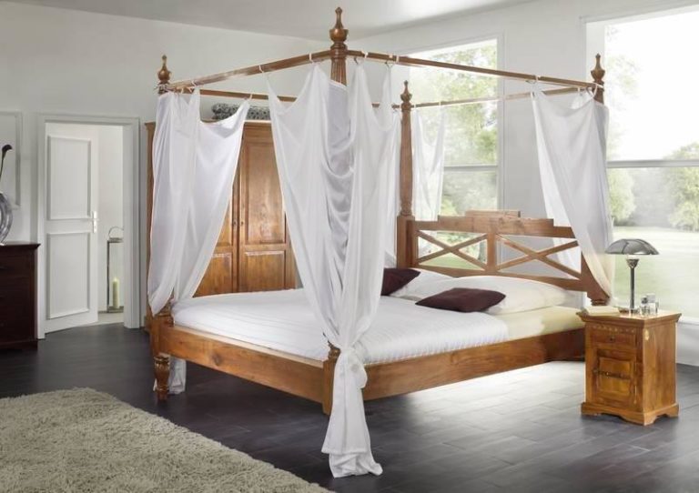 Udělejte z moskytiéry nad postelí stylovou dekoraci