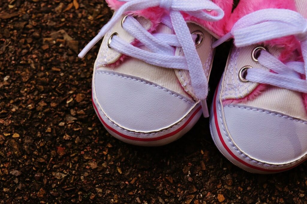 baby shoes 1796580 1280