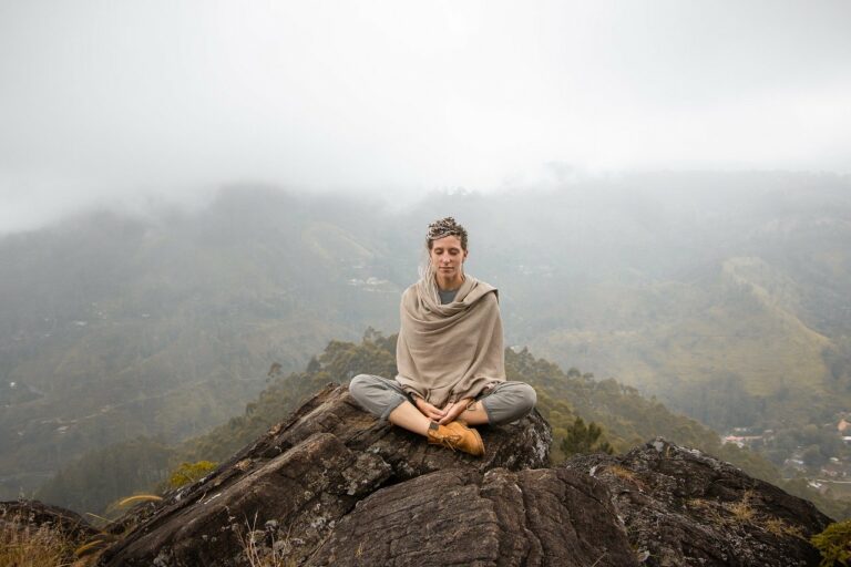 Proč byste měli meditovat a jak s tím začít