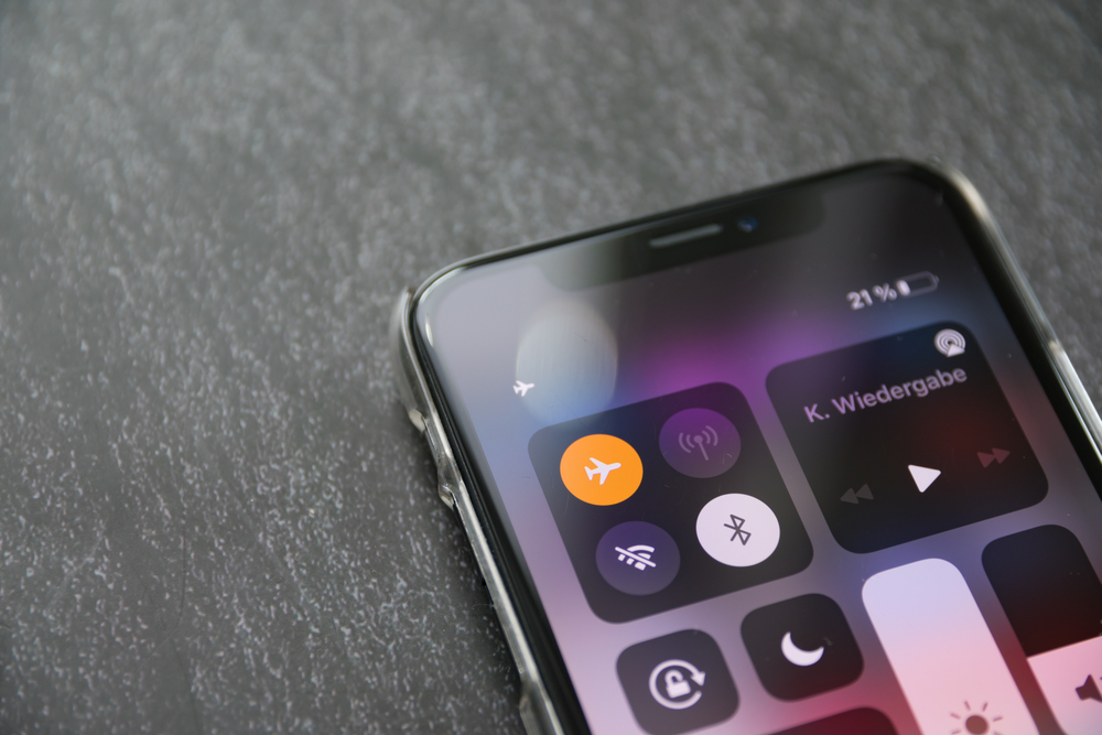 iphone flight mode