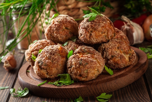 Recept na šťavnaté masové kuličky. Zn. Jednoduše!